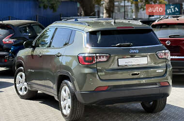 Внедорожник / Кроссовер Jeep Compass 2018 в 