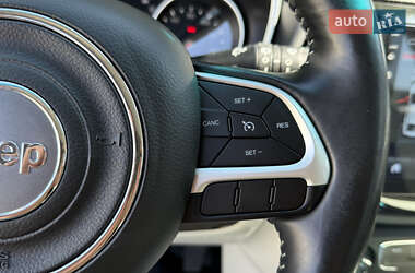 Внедорожник / Кроссовер Jeep Compass 2018 в 