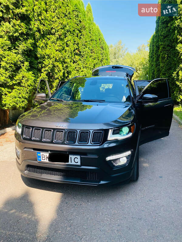 Внедорожник / Кроссовер Jeep Compass 2020 в Ровно