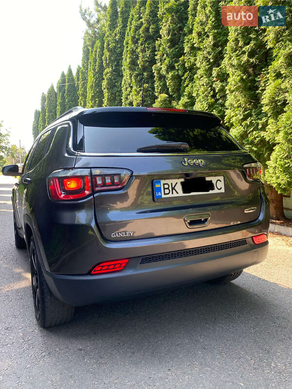 Внедорожник / Кроссовер Jeep Compass 2020 в Ровно