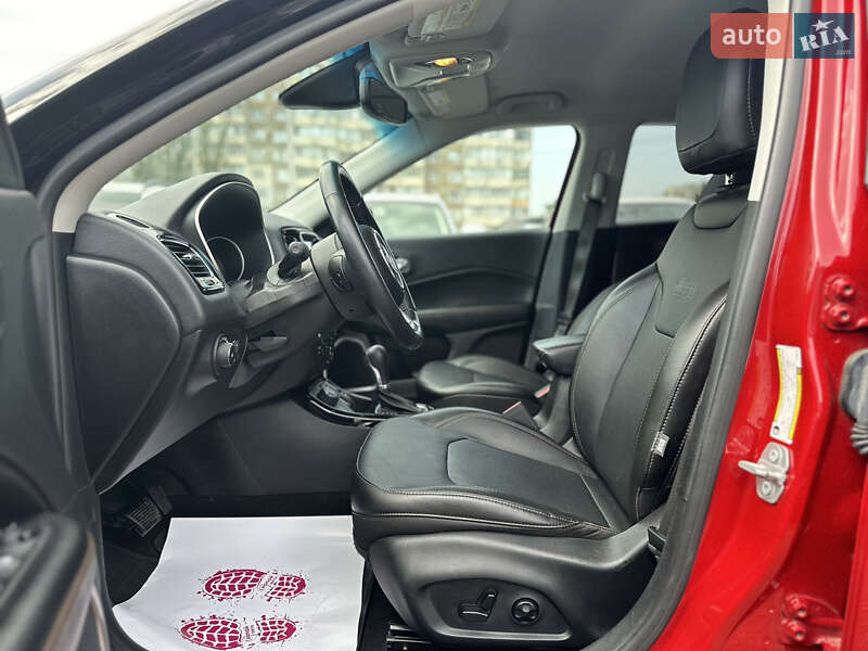 Внедорожник / Кроссовер Jeep Compass 2020 в Киеве