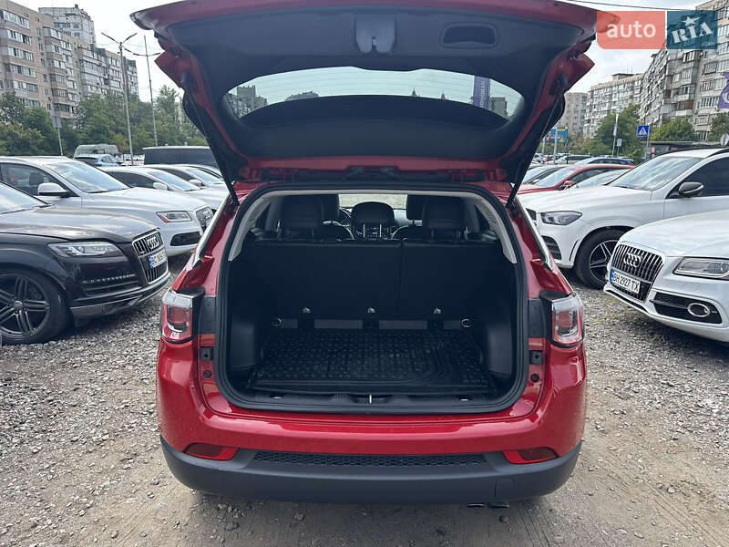 Внедорожник / Кроссовер Jeep Compass 2020 в Киеве