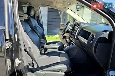 Внедорожник / Кроссовер Jeep Compass 2015 в 