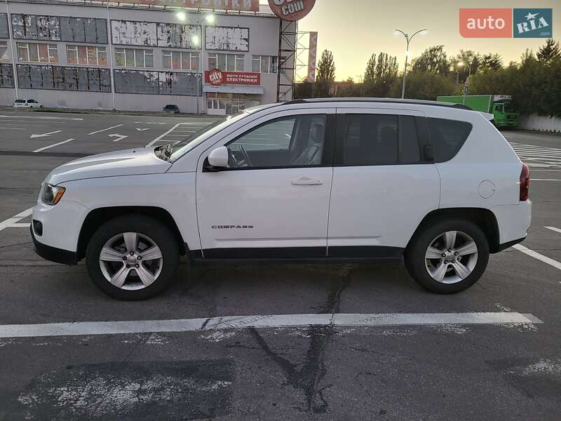 Внедорожник / Кроссовер Jeep Compass 2016 в Полтаве