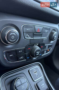 Внедорожник / Кроссовер Jeep Compass 2019 в 