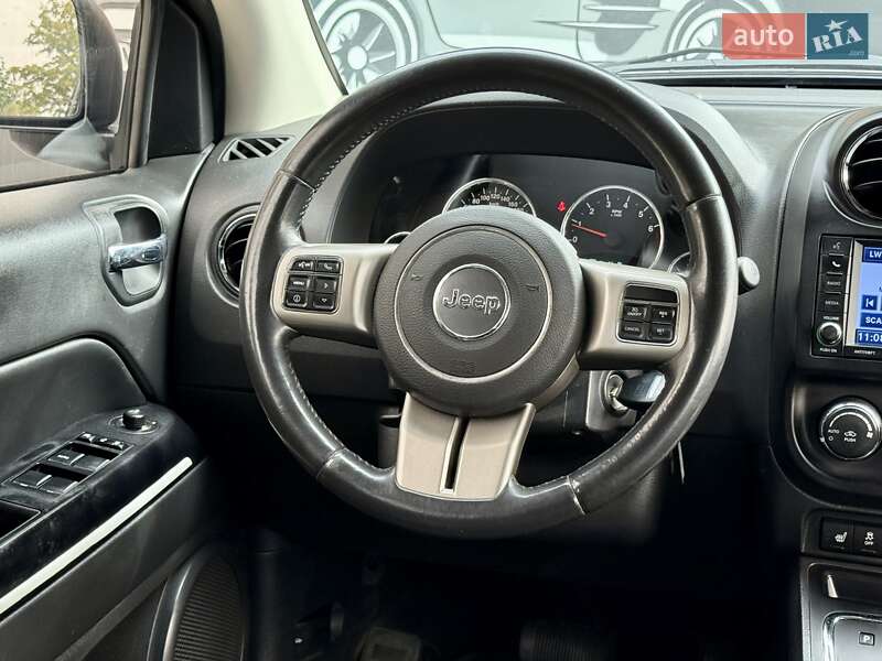 Внедорожник / Кроссовер Jeep Compass 2012 в Харькове