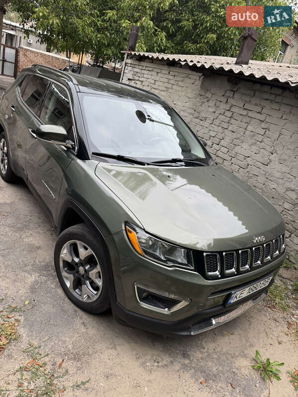 Внедорожник / Кроссовер Jeep Compass 2020 в 