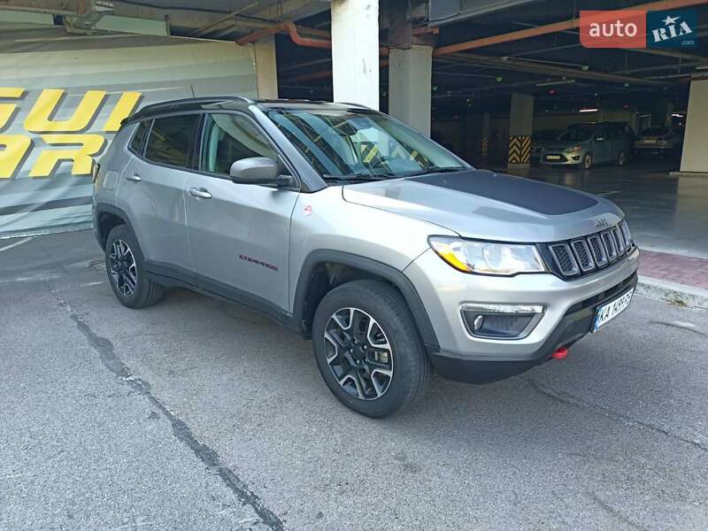 Внедорожник / Кроссовер Jeep Compass 2021 в Киеве