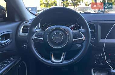 Внедорожник / Кроссовер Jeep Compass 2019 в 
