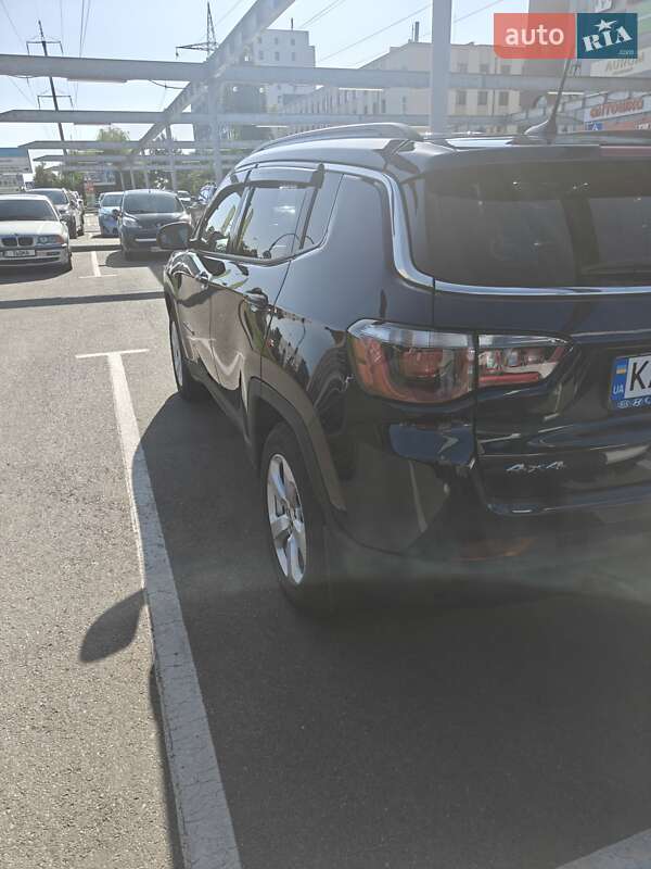 Позашляховик / Кросовер Jeep Compass 2017 в Києві
