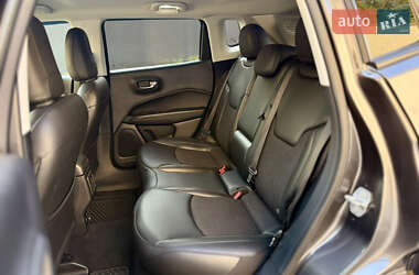Внедорожник / Кроссовер Jeep Compass 2019 в 