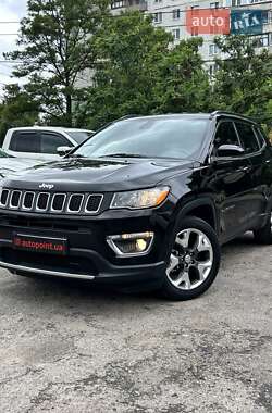 Внедорожник / Кроссовер Jeep Compass 2017 в 