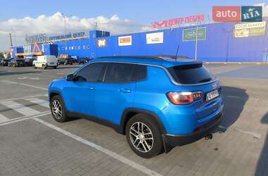 Внедорожник / Кроссовер Jeep Compass 2019 в 