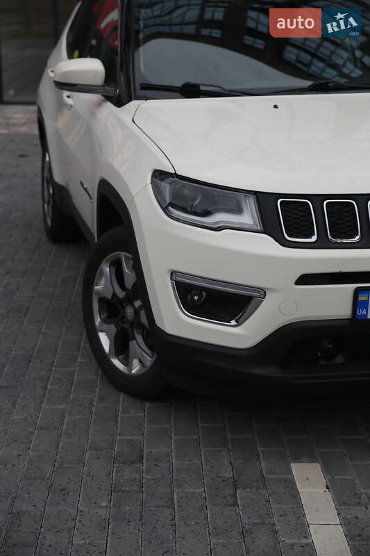 Внедорожник / Кроссовер Jeep Compass 2017 в Кременчуге