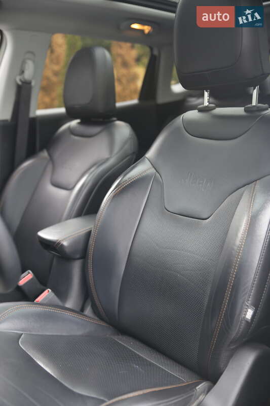 Внедорожник / Кроссовер Jeep Compass 2017 в Кременчуге