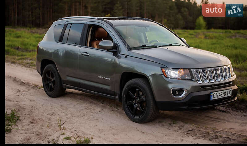 Позашляховик / Кросовер Jeep Compass 2013 в Черкасах фото 3 Позашляховик / Кросовер Jeep Compass 2013 в Черкасах