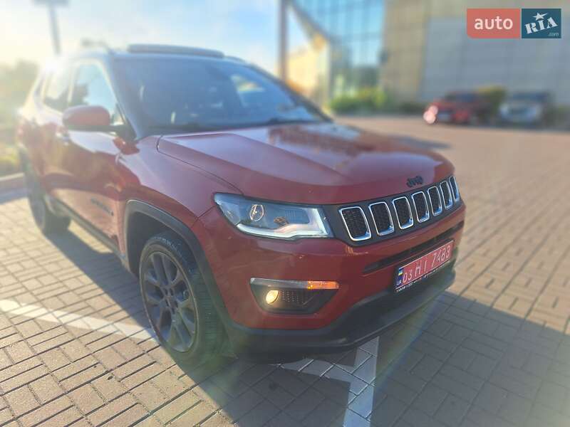 Внедорожник / Кроссовер Jeep Compass 2020 в Киеве