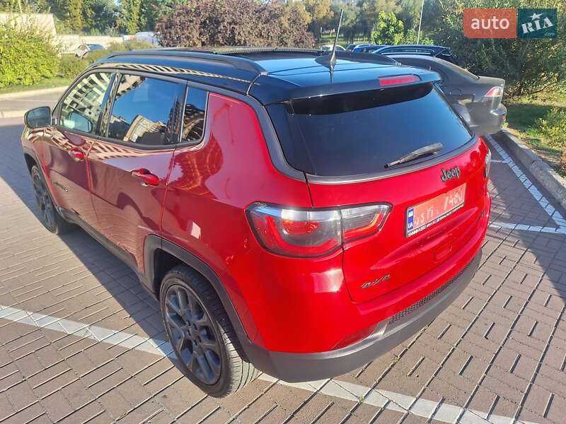 Внедорожник / Кроссовер Jeep Compass 2020 в Киеве