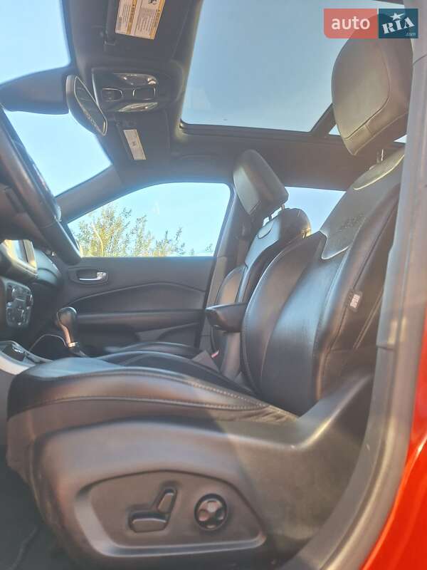 Внедорожник / Кроссовер Jeep Compass 2020 в Киеве