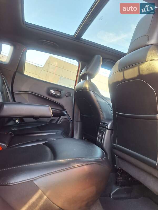 Внедорожник / Кроссовер Jeep Compass 2020 в Киеве
