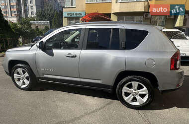 Внедорожник / Кроссовер Jeep Compass 2014 в 