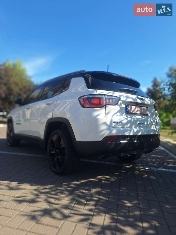 Внедорожник / Кроссовер Jeep Compass 2018 в Киеве