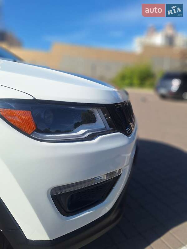 Внедорожник / Кроссовер Jeep Compass 2018 в Киеве