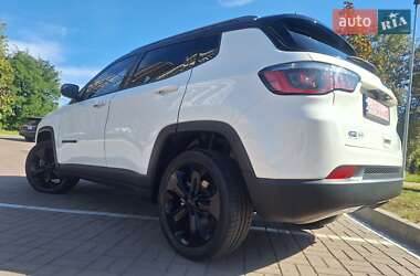 Внедорожник / Кроссовер Jeep Compass 2018 в 