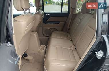 Внедорожник / Кроссовер Jeep Compass 2012 в 