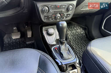 Внедорожник / Кроссовер Jeep Compass 2019 в 