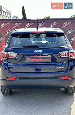 Внедорожник / Кроссовер Jeep Compass 2019 в 