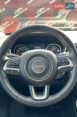 Внедорожник / Кроссовер Jeep Compass 2019 в 