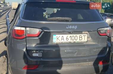 Внедорожник / Кроссовер Jeep Compass 2017 в 