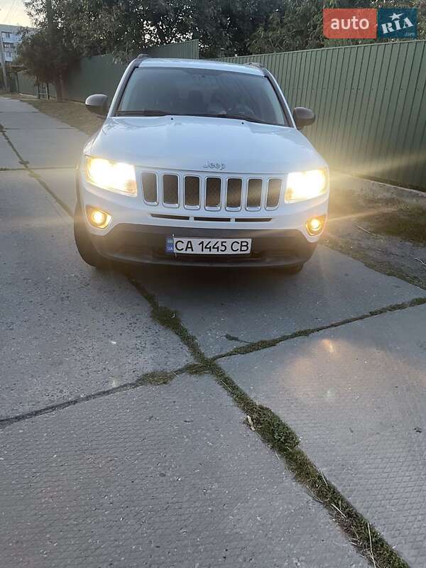 Внедорожник / Кроссовер Jeep Compass 2011 в Золотоноше