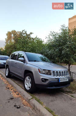 Внедорожник / Кроссовер Jeep Compass 2016 в 