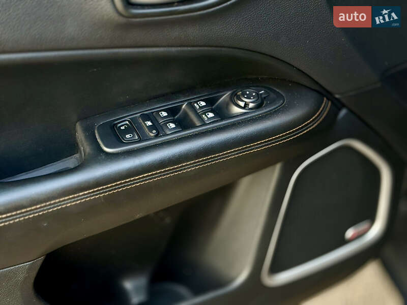 Внедорожник / Кроссовер Jeep Compass 2018 в Харькове