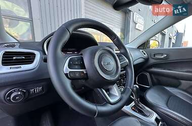 Позашляховик / Кросовер Jeep Compass 2018 в 