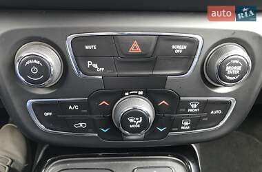 Внедорожник / Кроссовер Jeep Compass 2018 в 