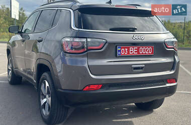 Внедорожник / Кроссовер Jeep Compass 2017 в 