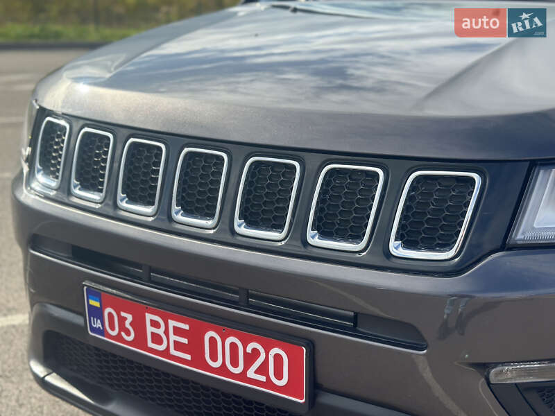 Позашляховик / Кросовер Jeep Compass 2017 в Рівному
