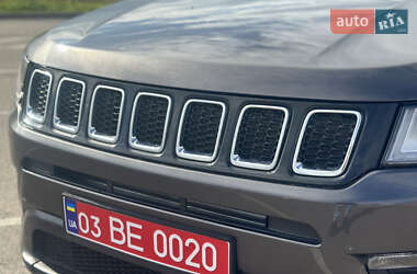 Внедорожник / Кроссовер Jeep Compass 2017 в 