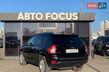 Внедорожник / Кроссовер Jeep Compass 2013 в 