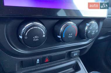 Внедорожник / Кроссовер Jeep Compass 2013 в 