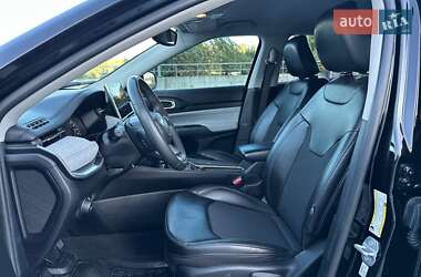 Внедорожник / Кроссовер Jeep Compass 2022 в 