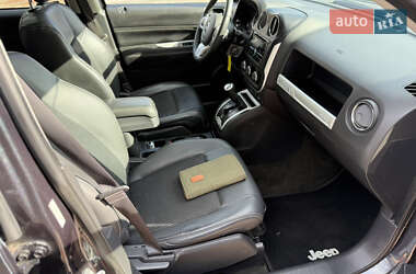 Внедорожник / Кроссовер Jeep Compass 2014 в 