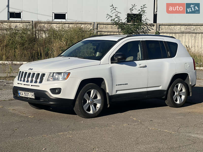 Внедорожник / Кроссовер Jeep Compass 2011 в Киеве