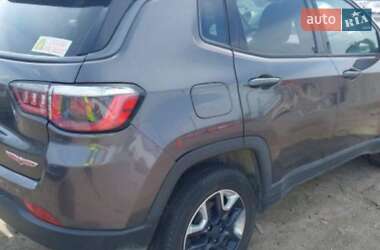 Внедорожник / Кроссовер Jeep Compass 2017 в 