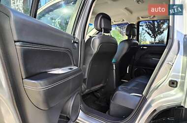 Внедорожник / Кроссовер Jeep Compass 2015 в 
