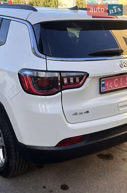 Внедорожник / Кроссовер Jeep Compass 2023 в 