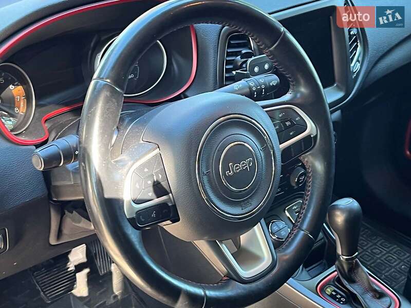 Внедорожник / Кроссовер Jeep Compass 2018 в Киеве фото 37 Внедорожник / Кроссовер Jeep Compass 2018 в Киеве